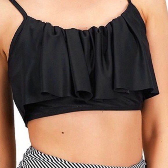 Cupshe Other - Cupshe Flounce Bikini Top